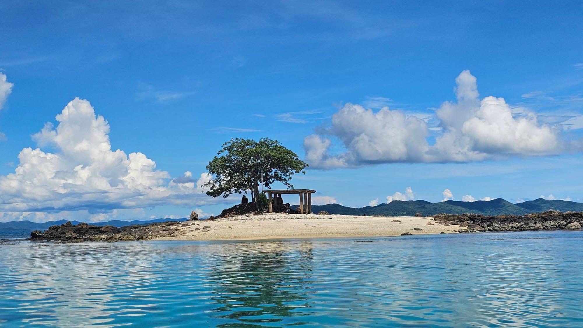Floresitas Beach Resort El Nido Exterior photo